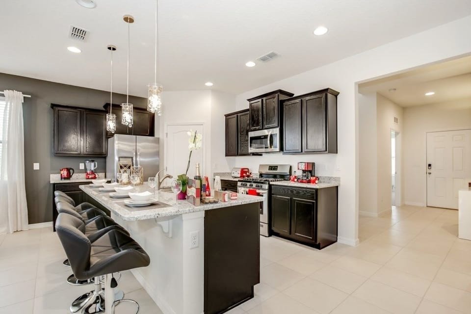 Villa, 6 Bedrooms | Private kitchen