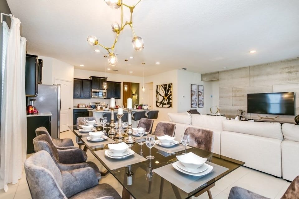 Villa, 6 Bedrooms | Private kitchen