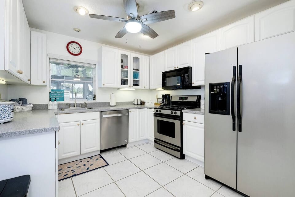 Everything you need to make this your home away from home.