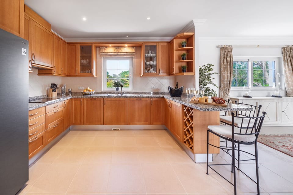 All areas have an open space concept so everyone can be together.