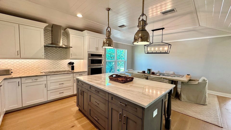 The fully-equipped kitchen is a delight.