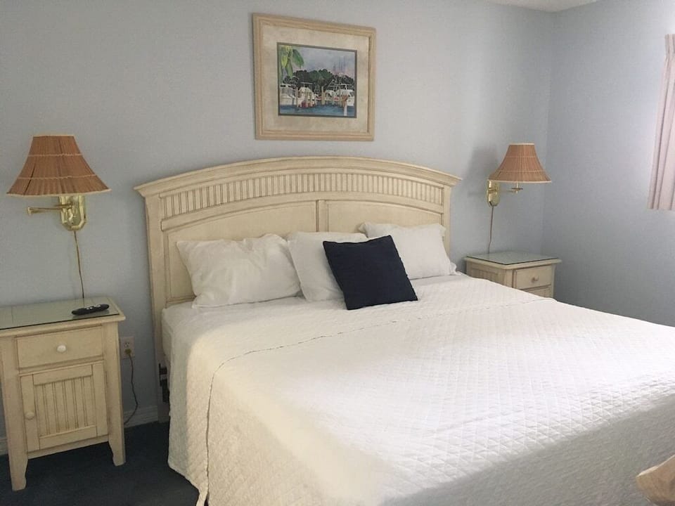 Main bedroom 1st  Floor