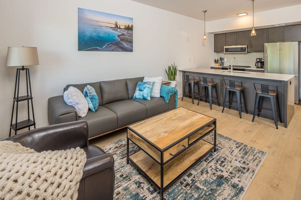 Kick back and relax | Main Level