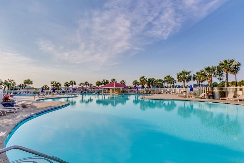 north tower pool