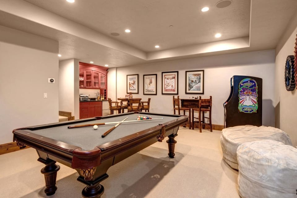 Villa, 5 Bedrooms (Hot Tub (PLO-6599), A/CSleeps 14) | Property amenity
