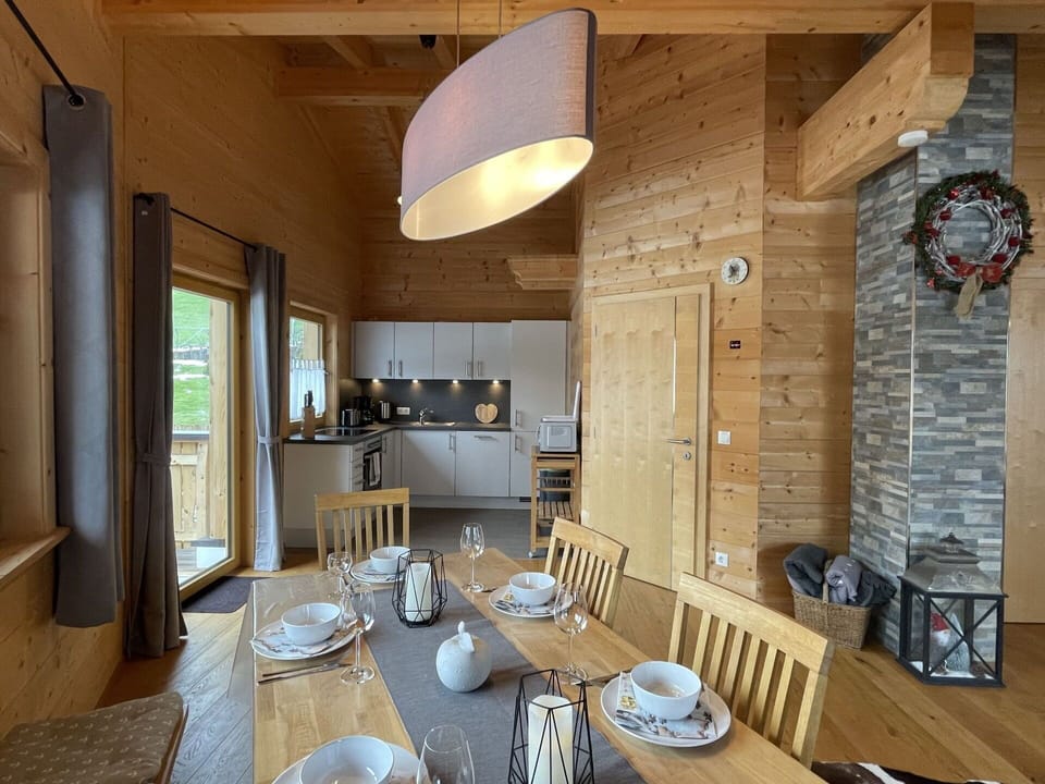 Table, Tableware, Property, Furniture, Kitchen, Interior Design, Chair, Wood, Plate, Dishware