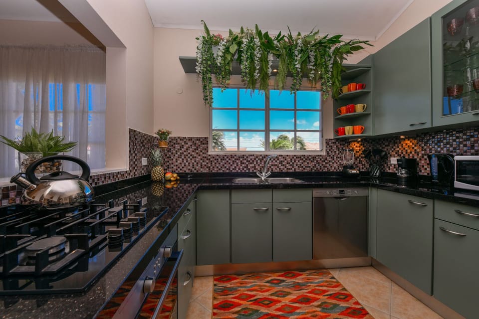 Spacious State-of-the-Art Kitchen