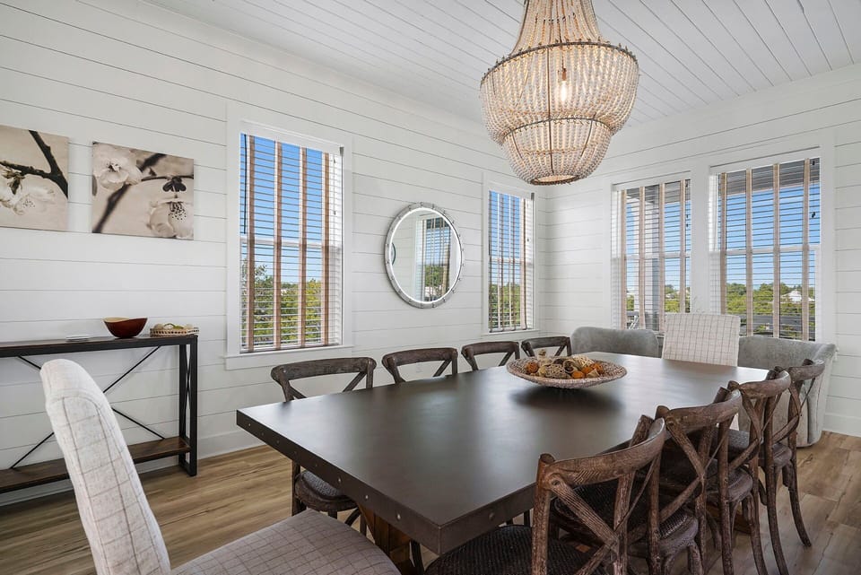 The Belvedere - Blue Mountain Beach - Dining Room