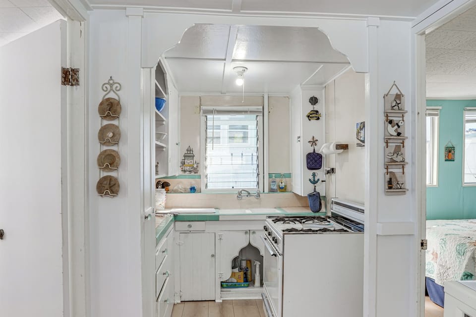 Kitchen | Cooking Basics | Spices | Toaster | Coffee Maker