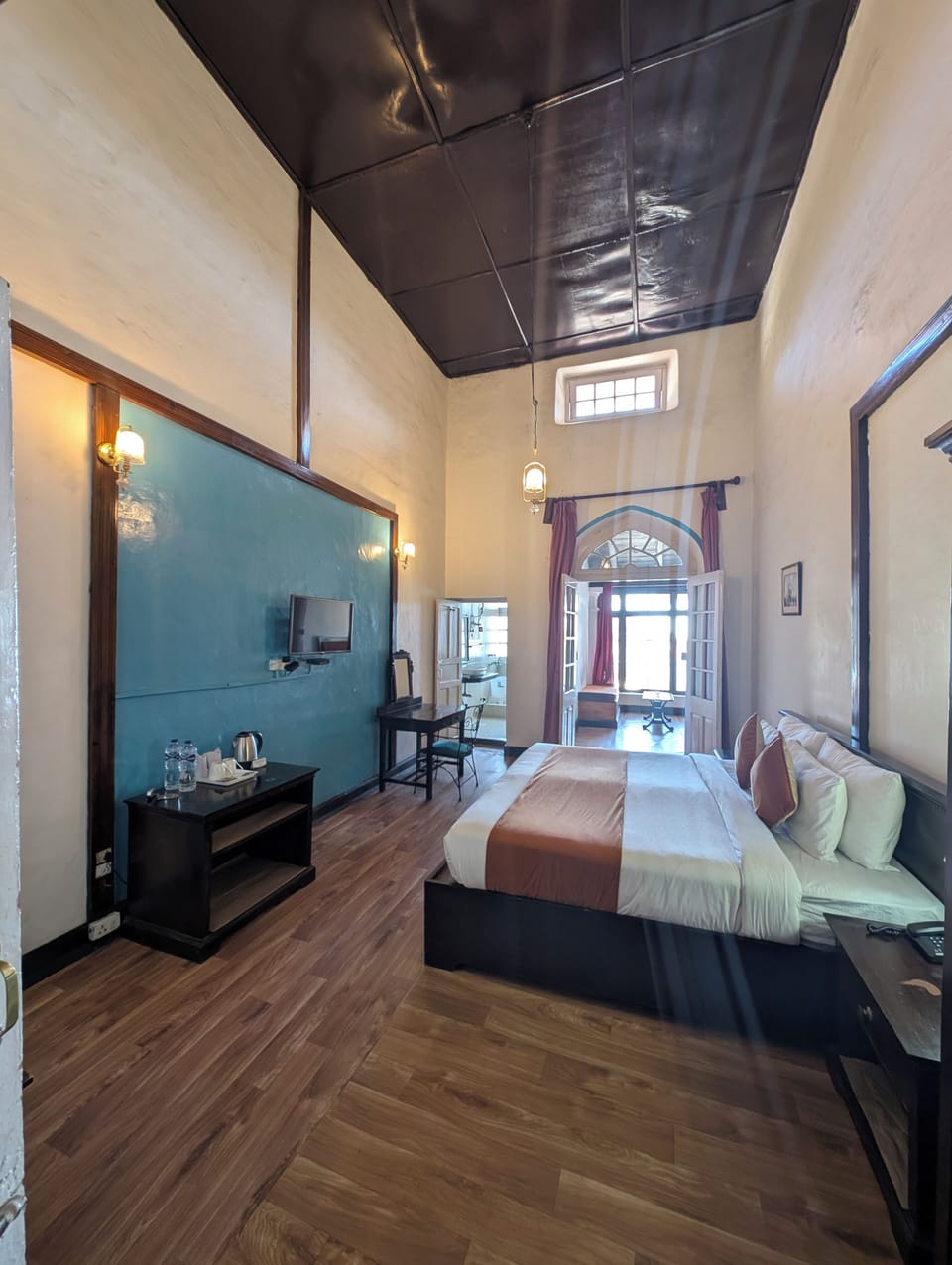 Premium Room | Desk, iron/ironing board, free WiFi