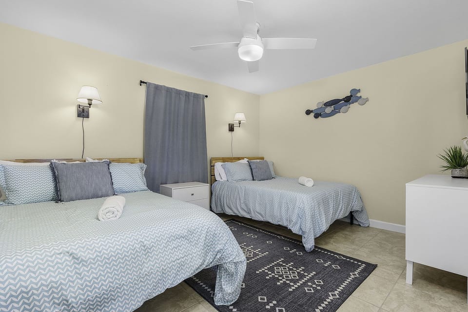Two full beds - Large closets in every room