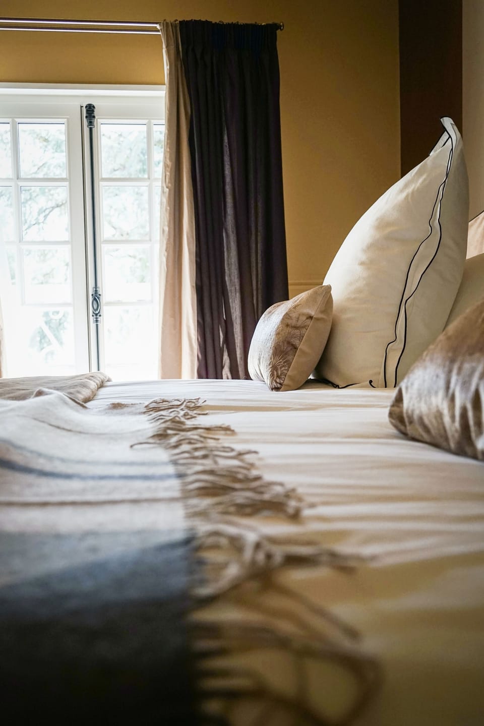 Signature Room, 1 King Bed, Garden View | Free WiFi, bed sheets