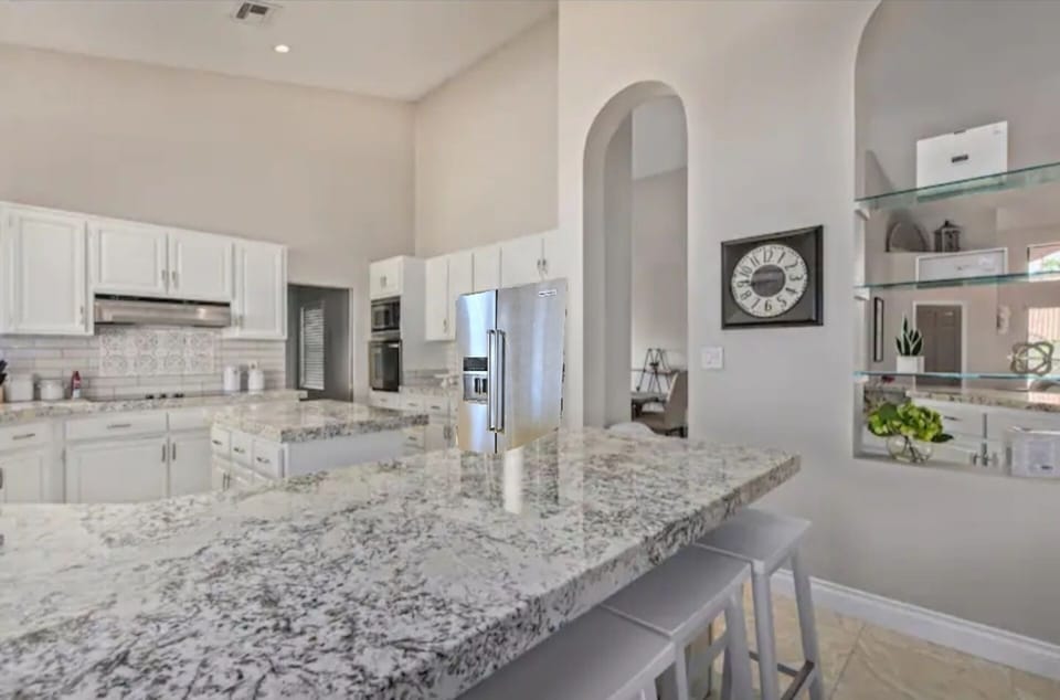XL Kitchen