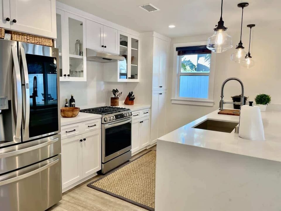 KITCHEN IN GREAT ROOM