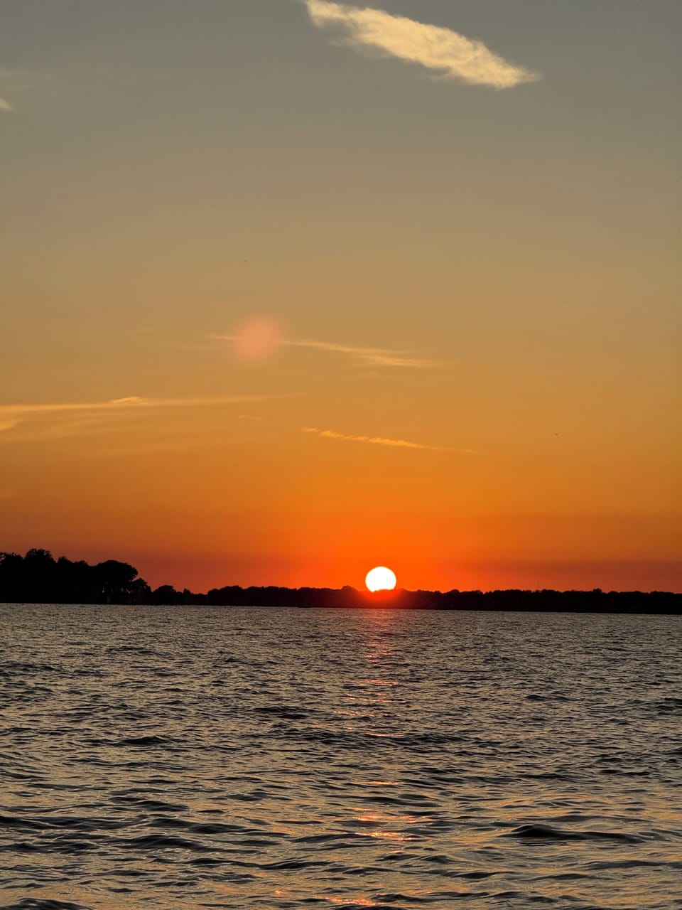 Evening cruises on the waterfront.