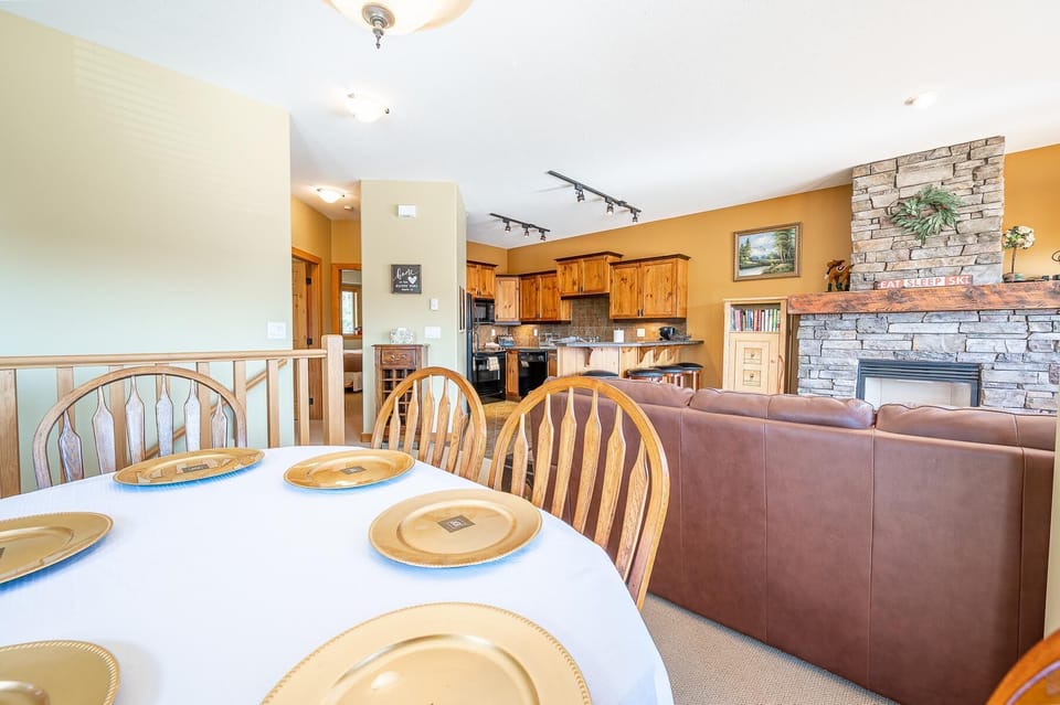 Townhome, 4 Bedrooms, Slope side (4 Bedrooms) | Dining