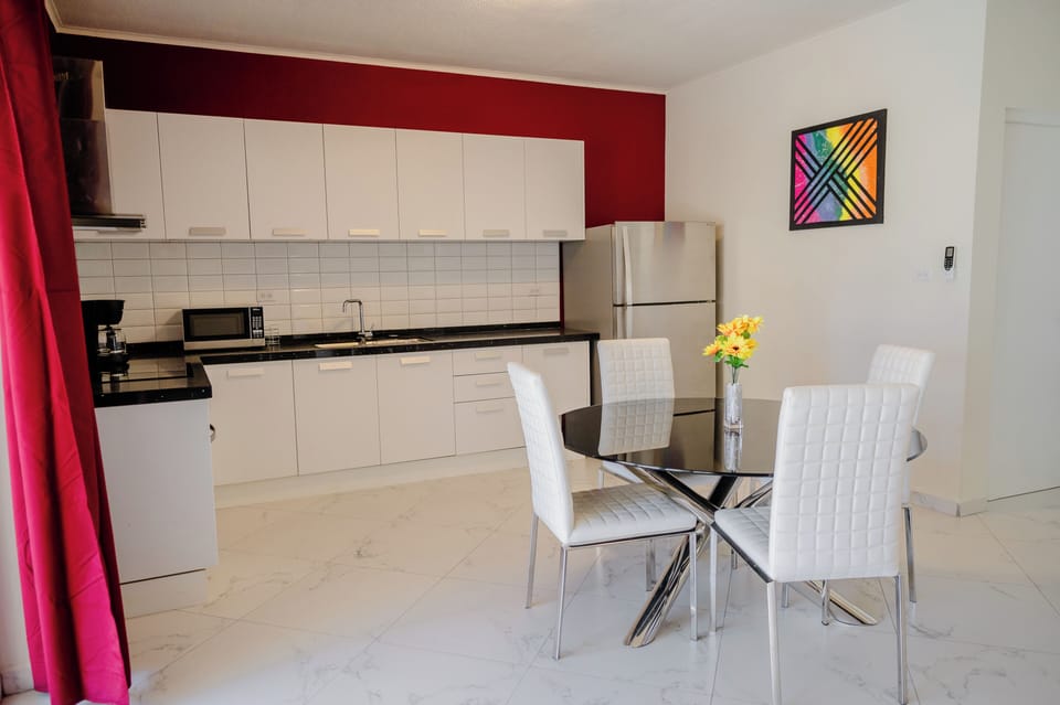 Apartment, 2 Bedrooms, Accessible, Patio | Interior