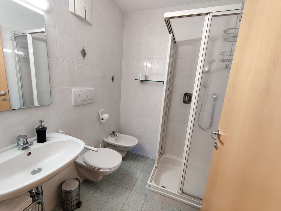 House, 2 Bedrooms, Balcony, Mountain View | Bathroom | Towels