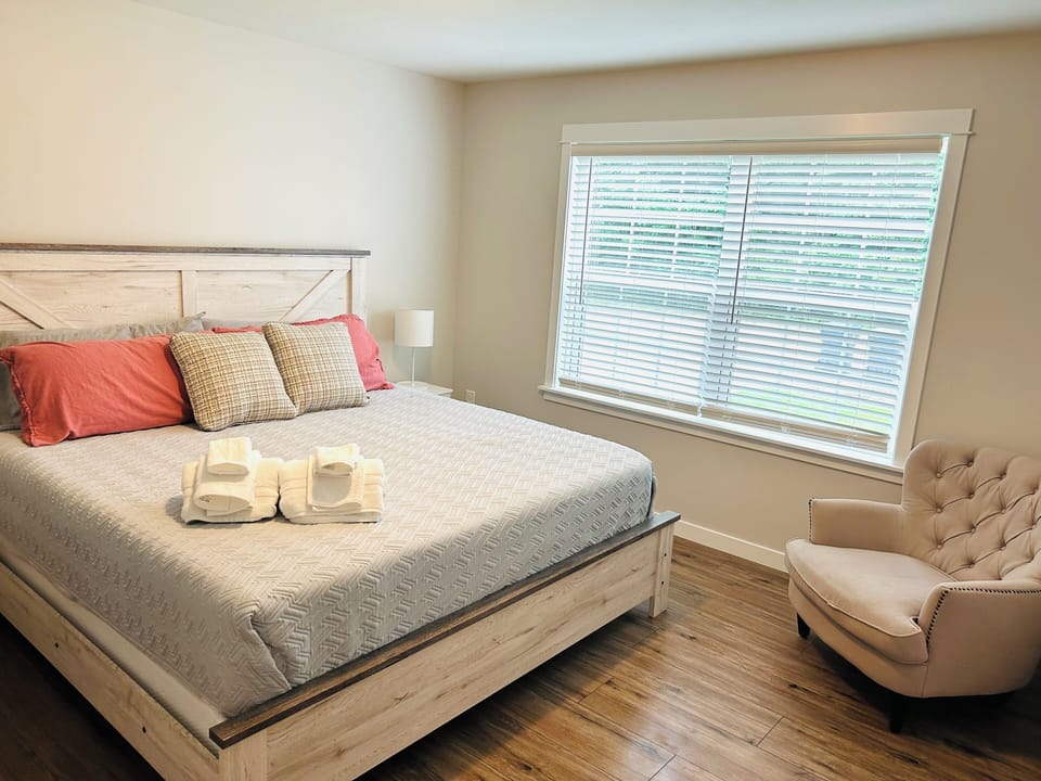 Spacious primary bedroom with private bathroom 