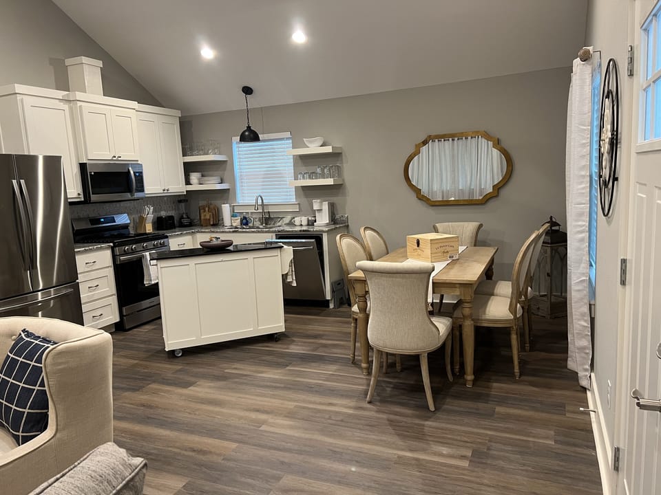 Kitchen/dining