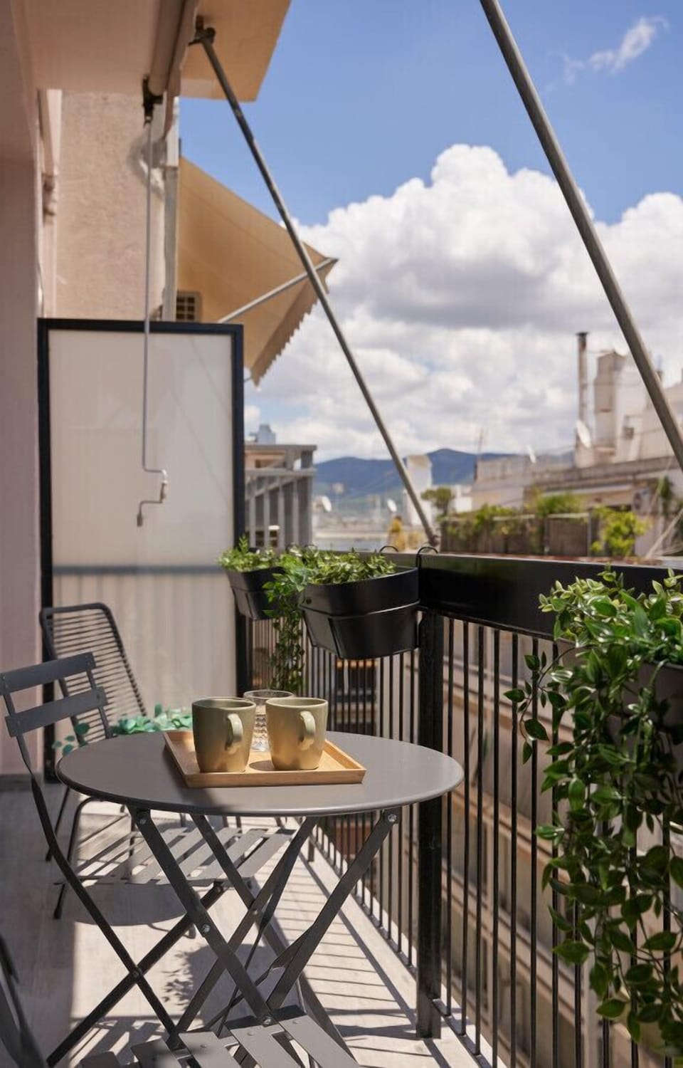 balcony