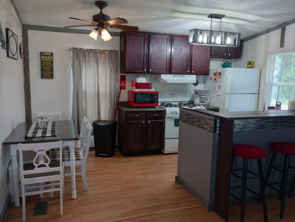 Dining, Kitchen, and Bar area.