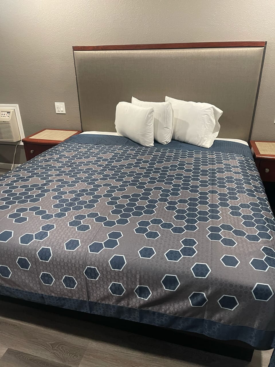 Desk, laptop workspace, free WiFi, bed sheets