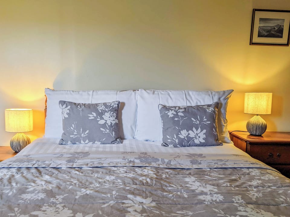 Double bedroom | Lephin Cottage, Glendale, Near Dunvegan
