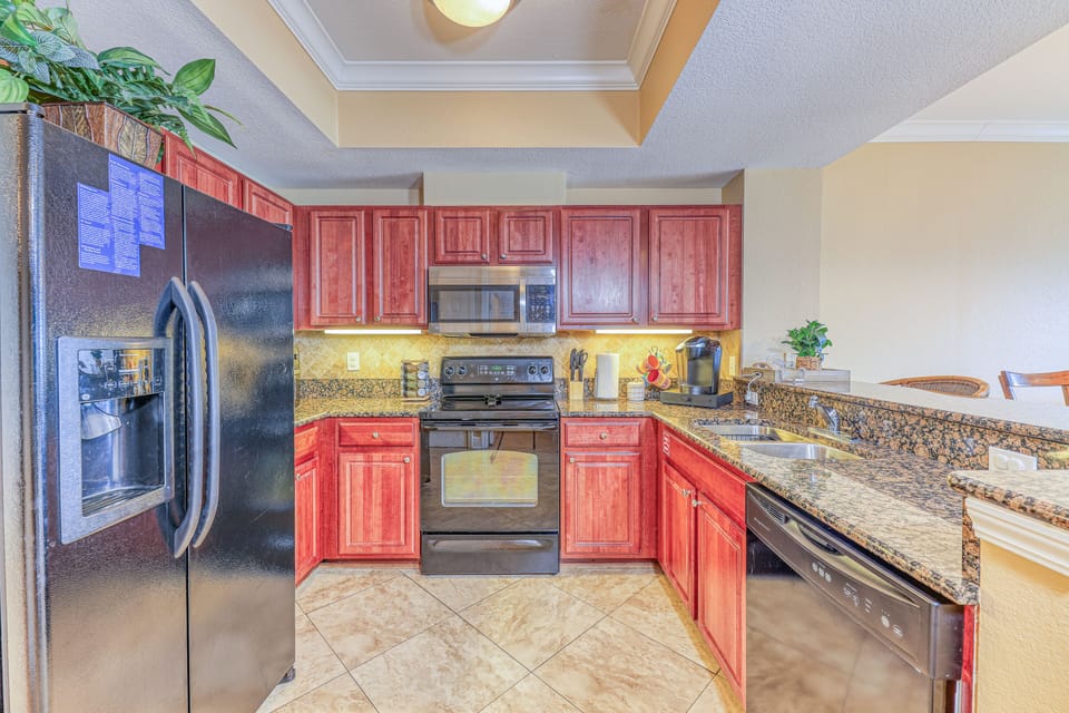 Full sized kitchen