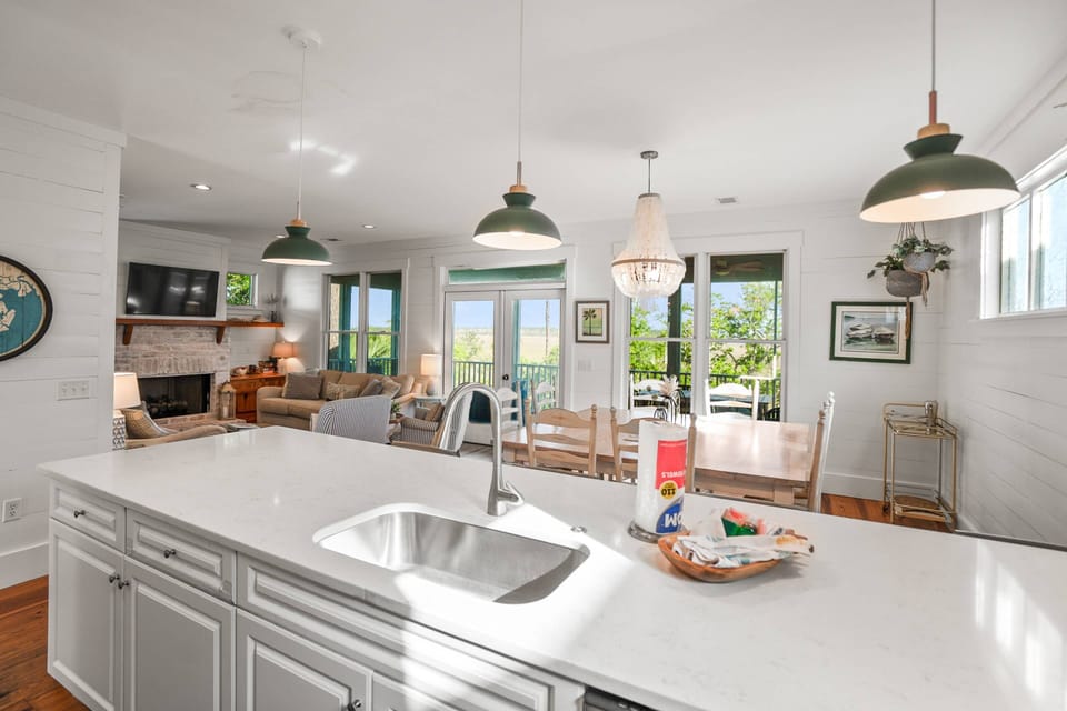 Plenty of room to cook your favorite family meals together