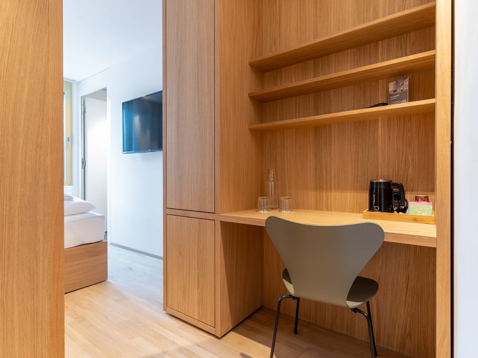 Premium Double Room | Living area | Flat-screen TV