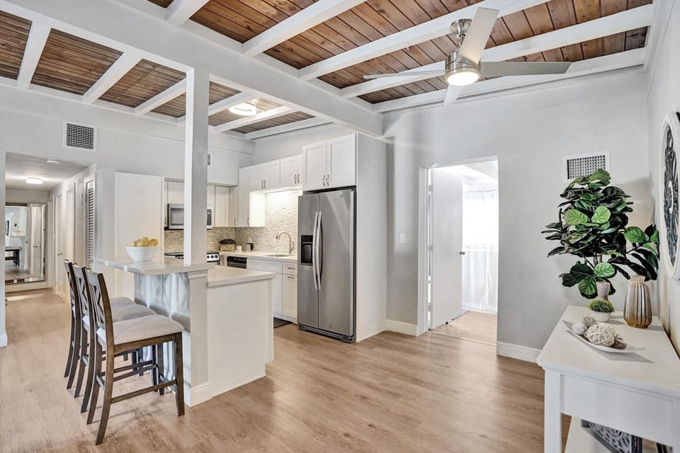 House | Private kitchen | Full-size fridge, stovetop, toaster, toaster oven