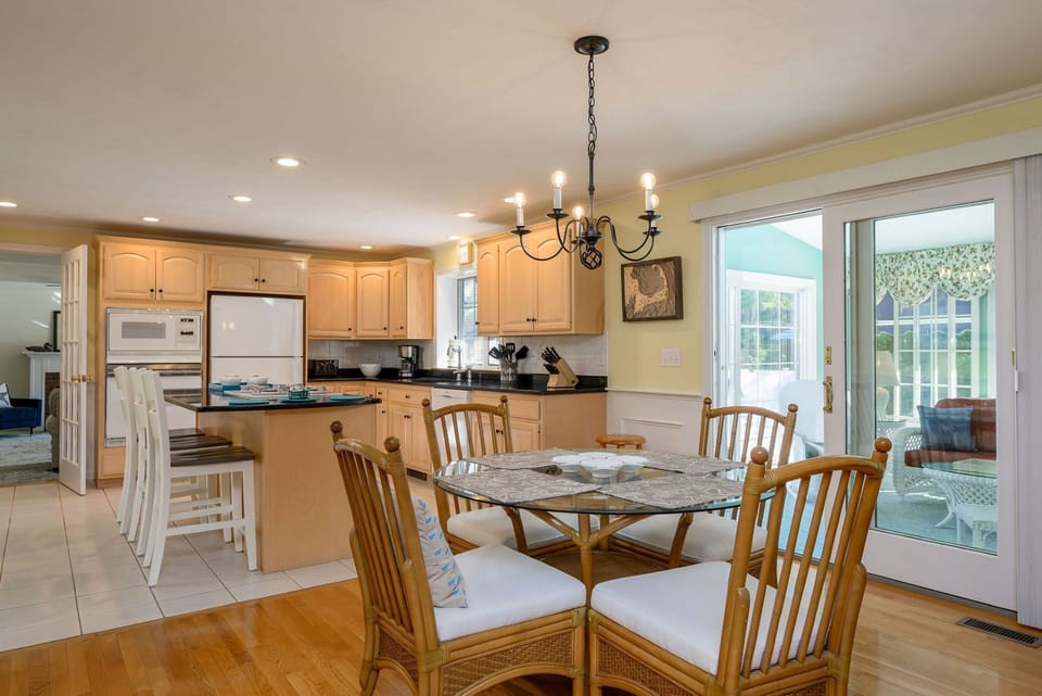 Kitchen table - 6 Harvest Hollow Drive Harwichport Cape Cod