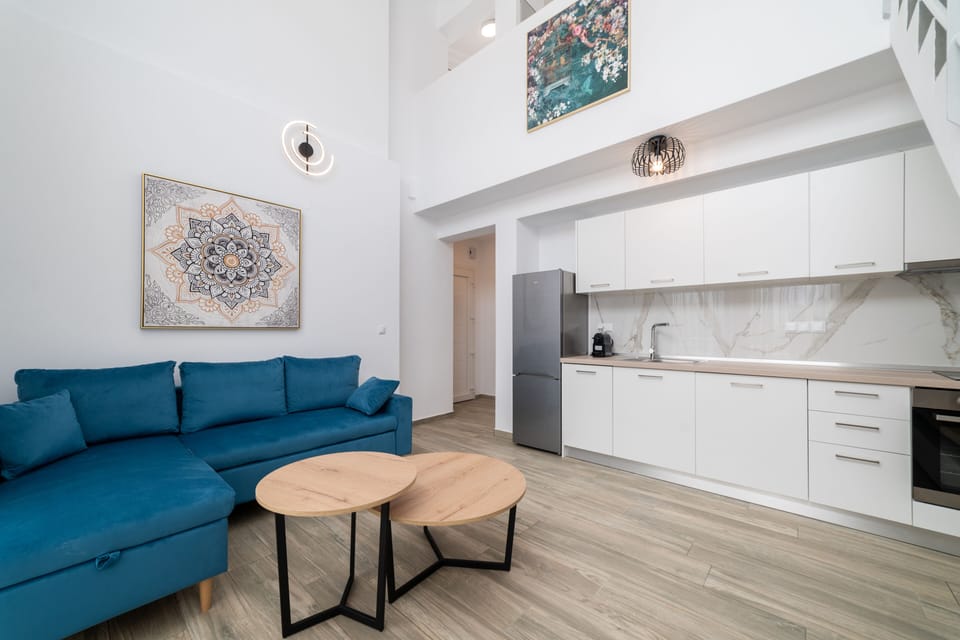 Loft, 2 Bedrooms | Living area