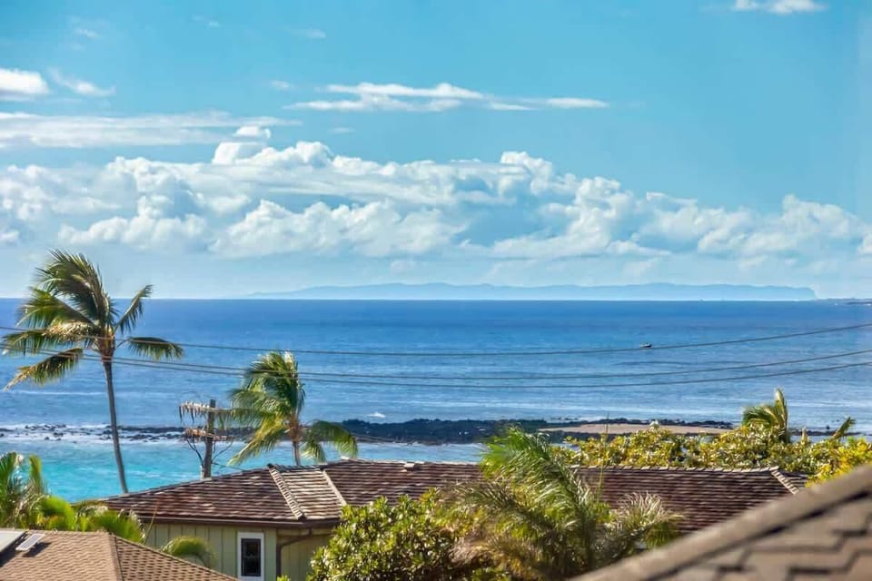 Distant Views of Niihau