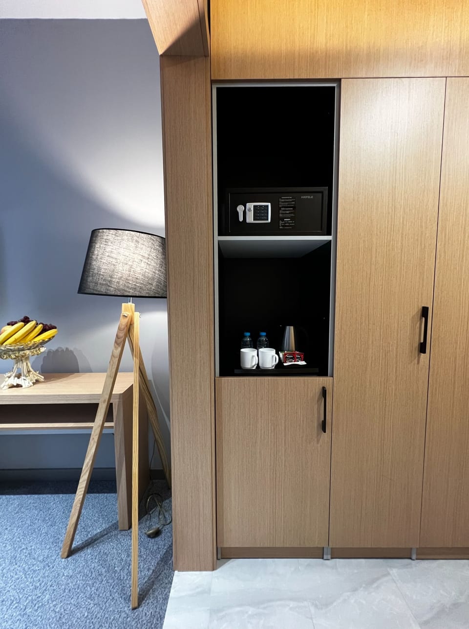 Superior Room | Minibar, in-room safe, desk, laptop workspace