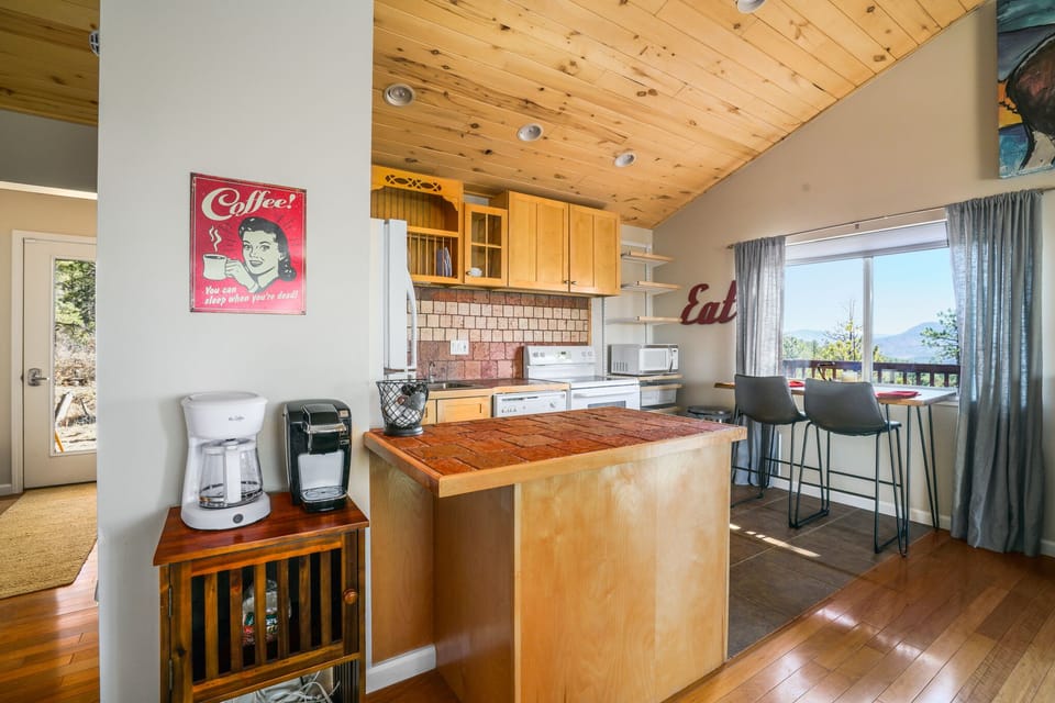 Kitchen and Bar