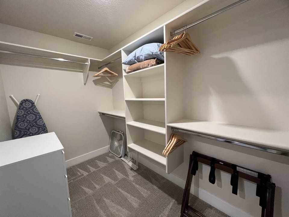 King Suite - Walk-In Closet