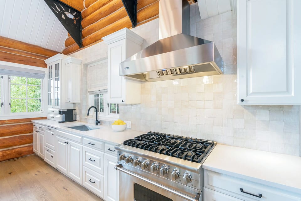 Fully remodeled chef's kitchen.