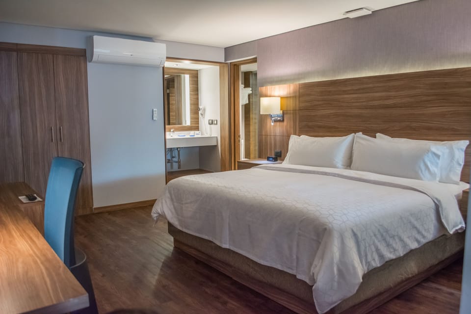In-room safe, desk, iron/ironing board, WiFi (free)