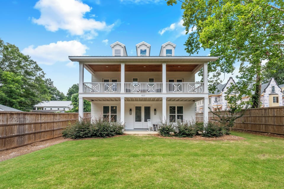 Front of house on College St