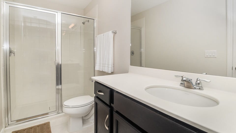  This townhome has a total of 4.5 bathrooms.