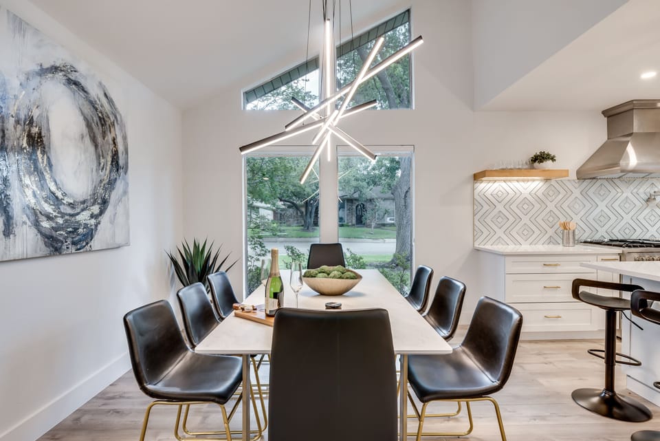 Large dining table with seating for 8 guests!