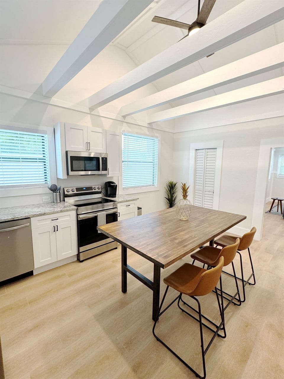 Spacious kitchen with vaulted ceiling