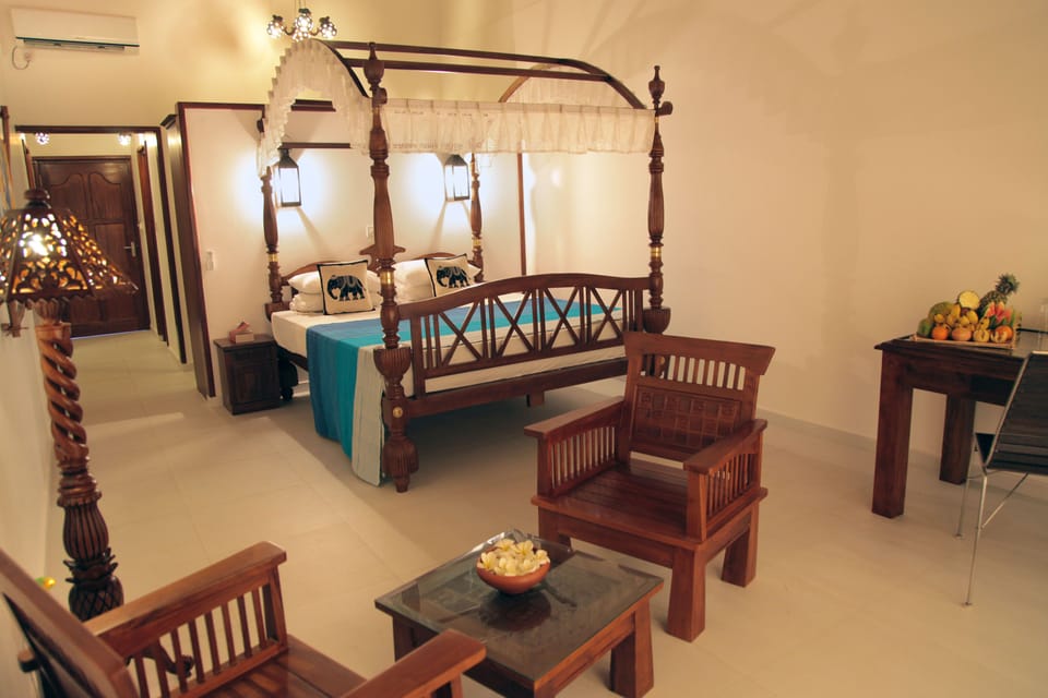 Egyptian cotton sheets, premium bedding, minibar, in-room safe