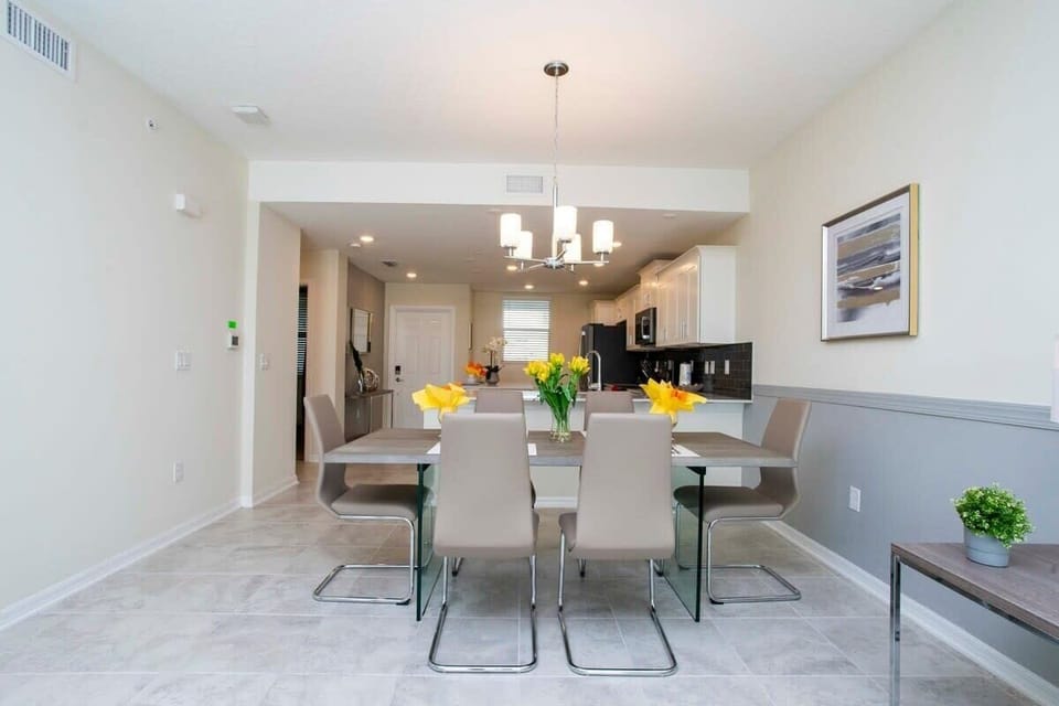 Condo | Dining room