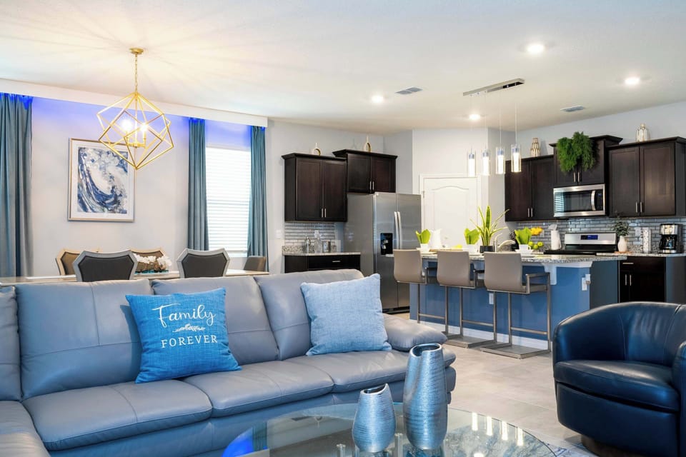 Apartment | Living room | 60-inch Smart TV with cable channels, Netflix, Hulu