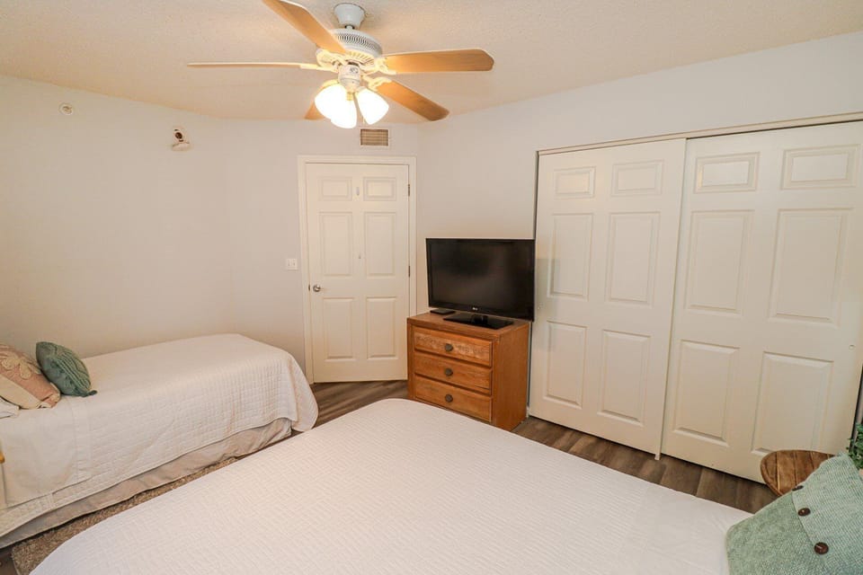 St. Augustine Beach Rentals Guest Bedroom