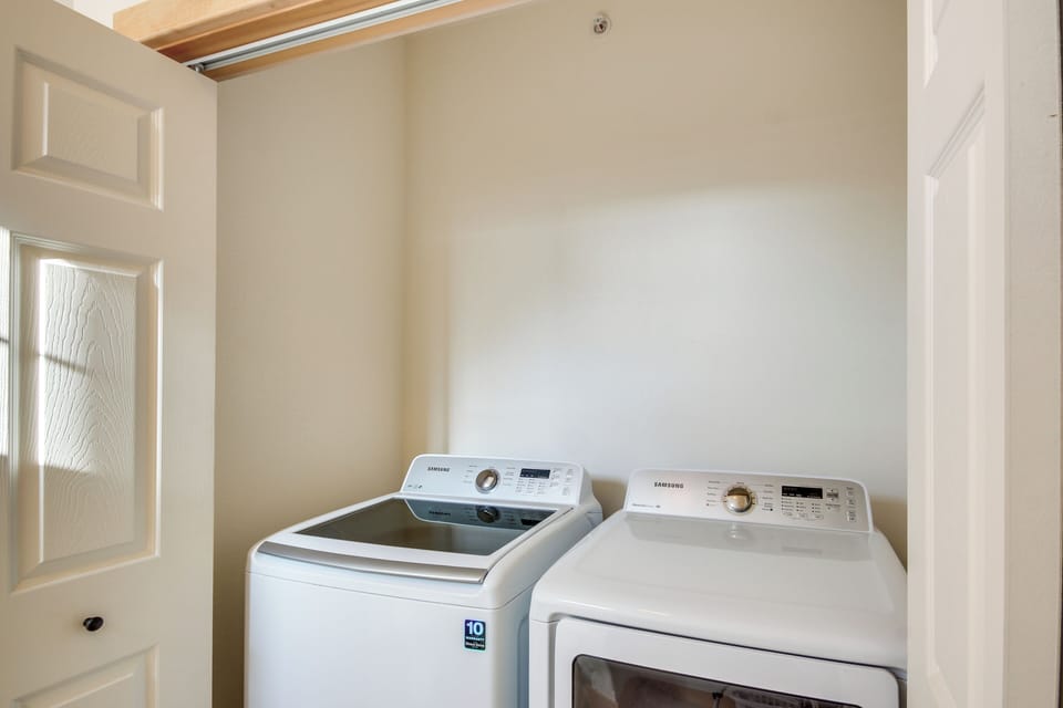In-Unit Laundry