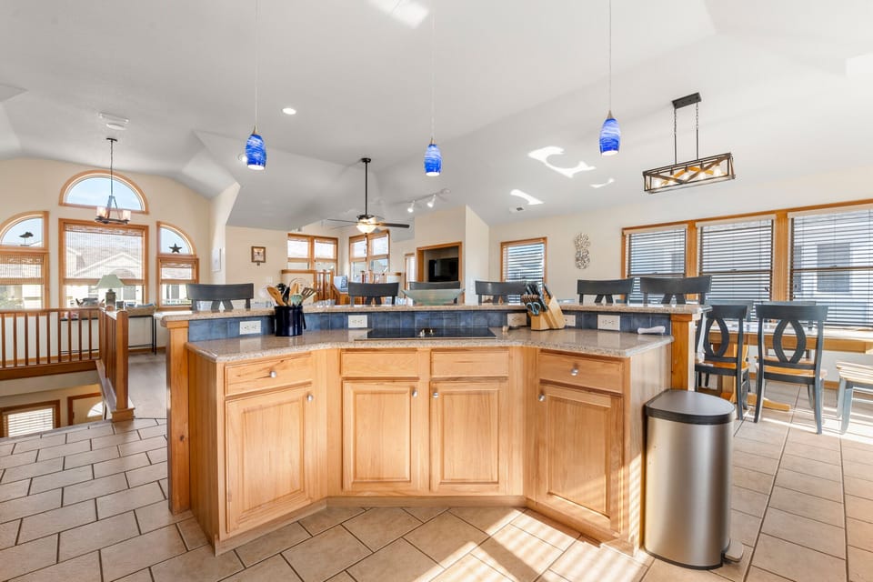 OSO101: Joshua's Place | Top Level Kitchen